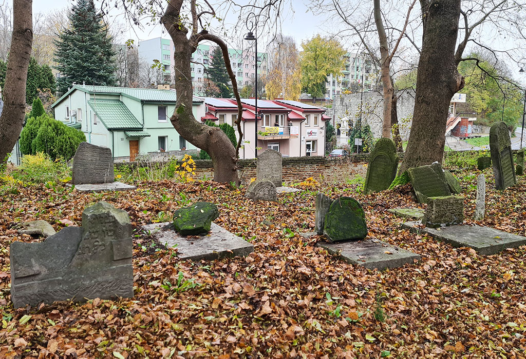 jewish cemetery